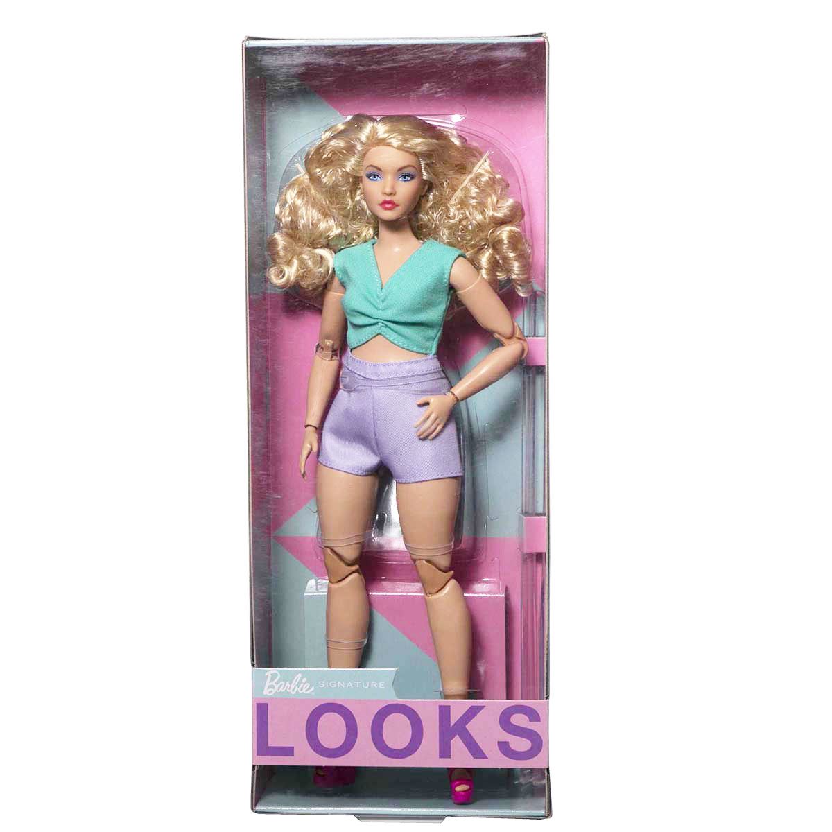 Look Rubia con Falda Morada