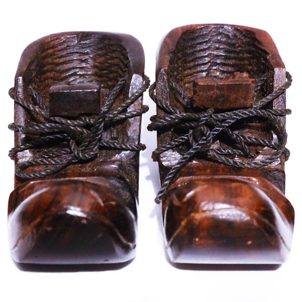 Zapatos de madera - Artesanía