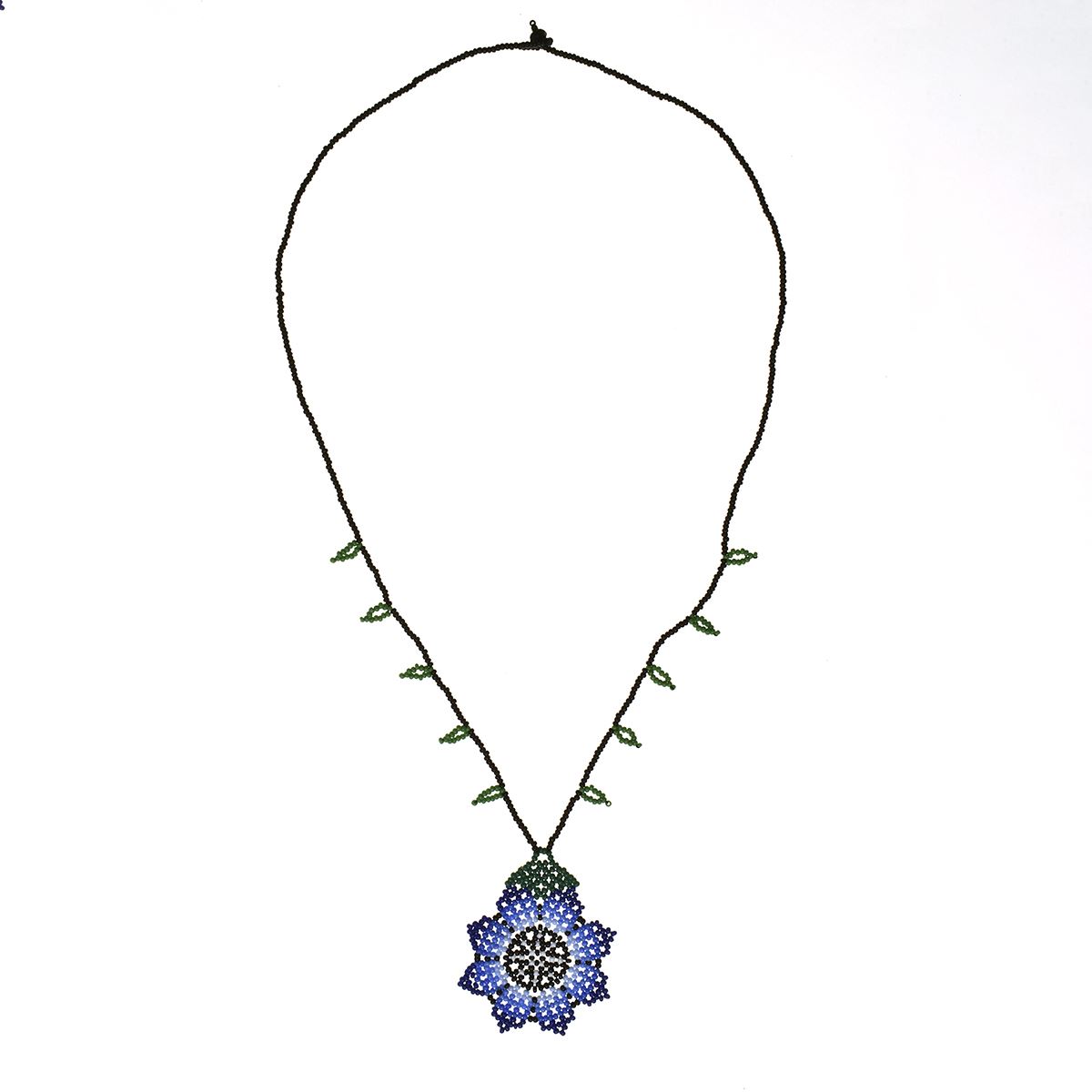 Collar Rama Chaquira Artesanal