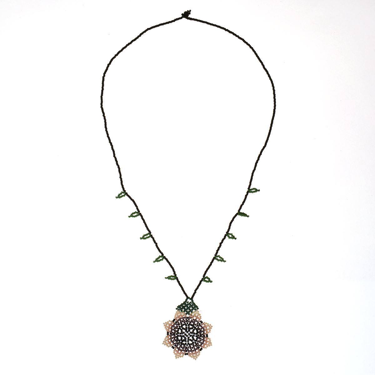 Collar Rama Chaquira Artesanal