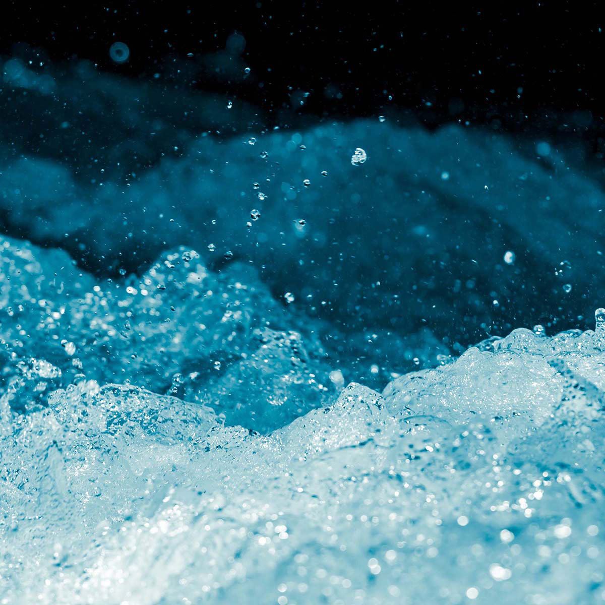 MB EXPLORER ULTRA BLUE EDP 100 ML