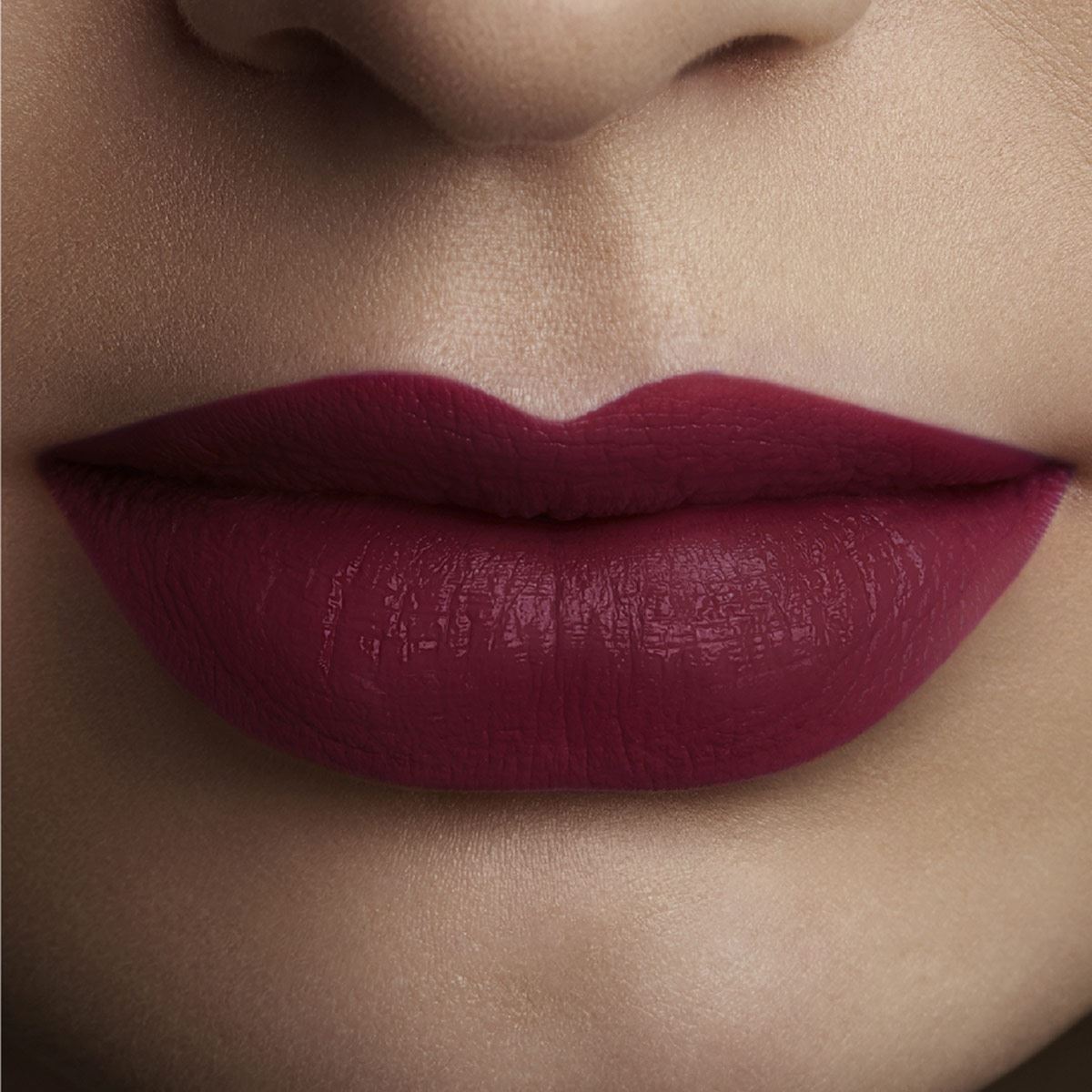 Labial Líquido Matte Rouge Signature de L'Oréal París Tono 103 I Enjoy