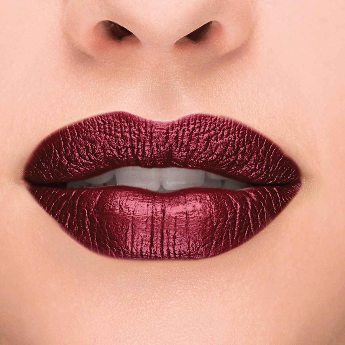 Labial Líquido Rouge Signature Metallics L'Oréal París Tono 205 I Fascinate
