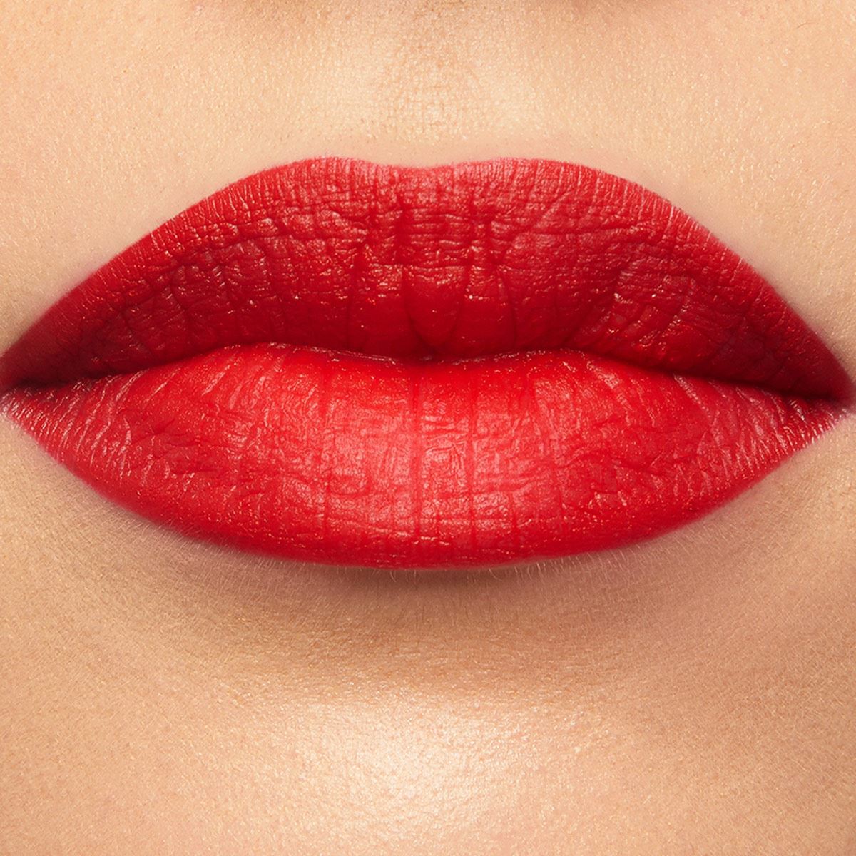 Labial Mate en Barra Maybelline Color Sensational Made for All Tono 382 Red for me
