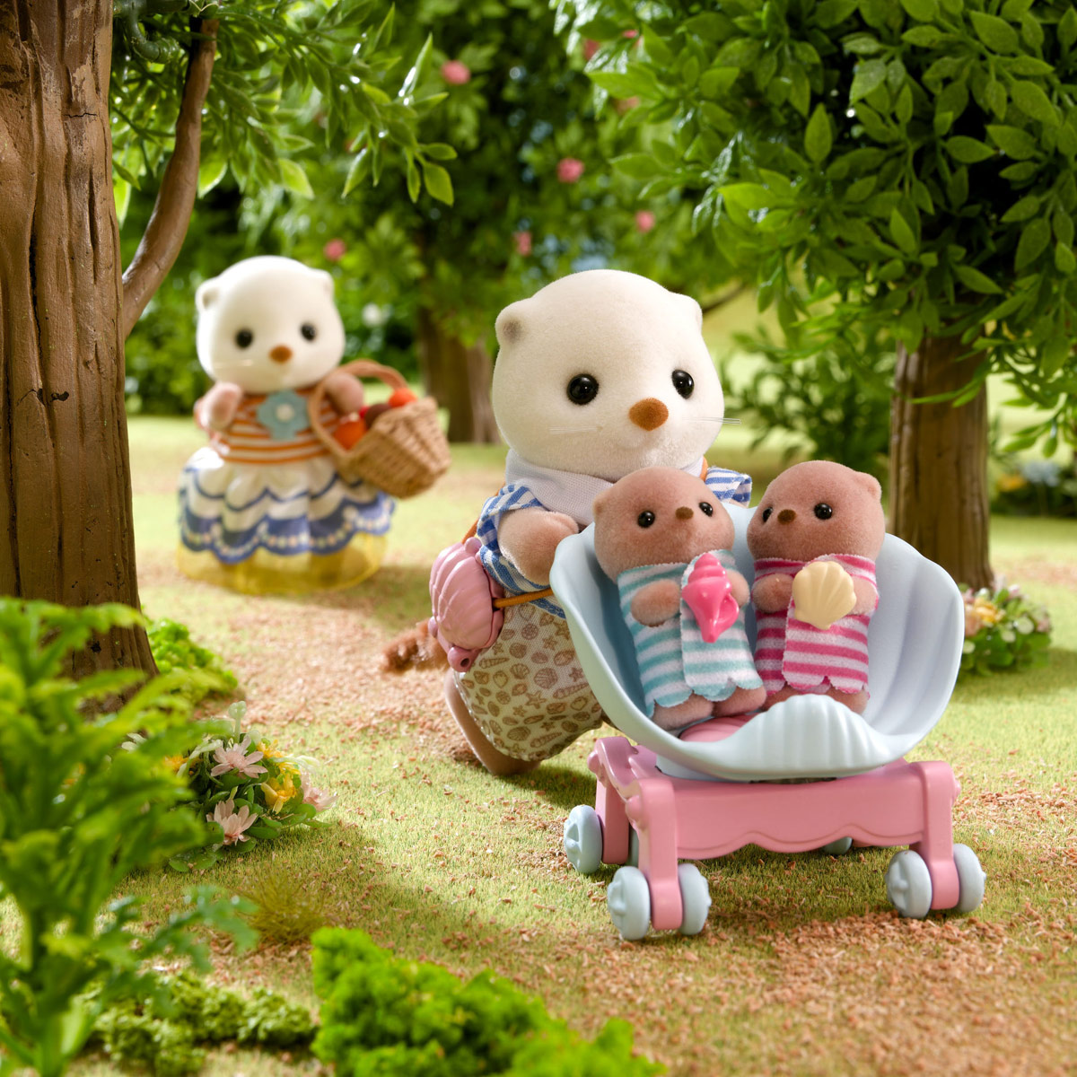 Set de Figuras Familia Nutria Marina SYLVANIAN FAMILIES