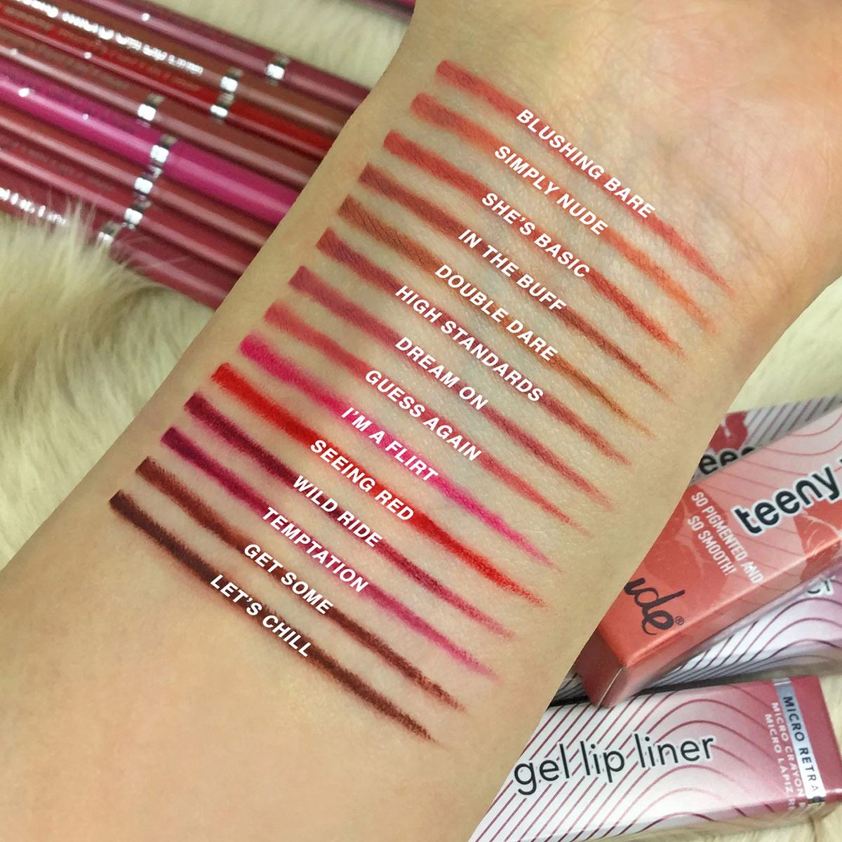 Delineador de Labios Teeny Weeny Rich and Creamy High Standards Ru