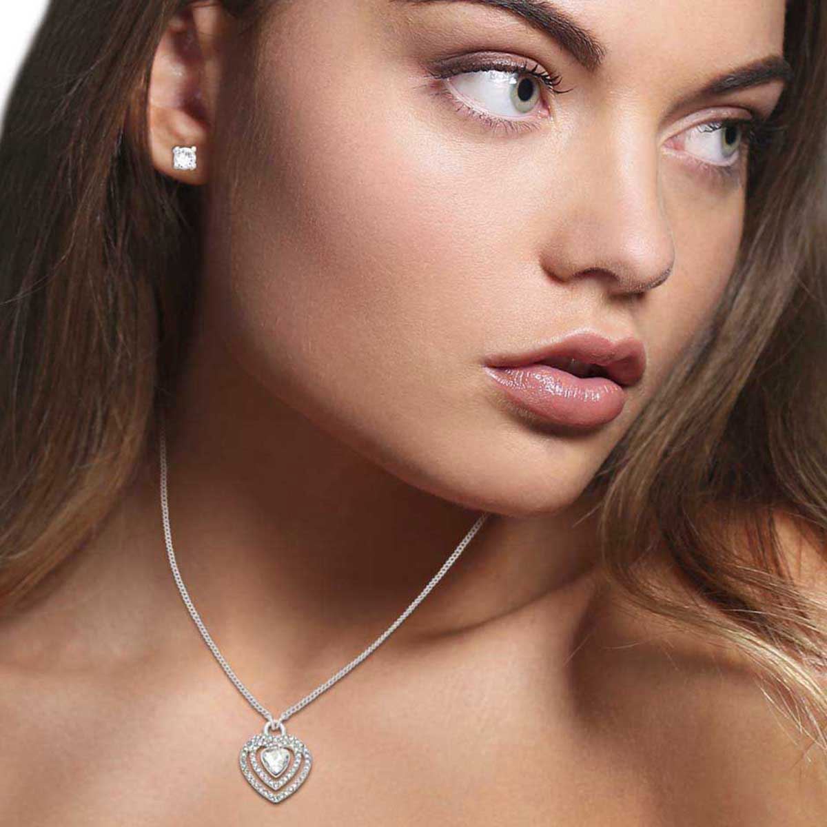 Set Collar Y Aretes de Aleación de metales Plateado tipo Botón Nine West