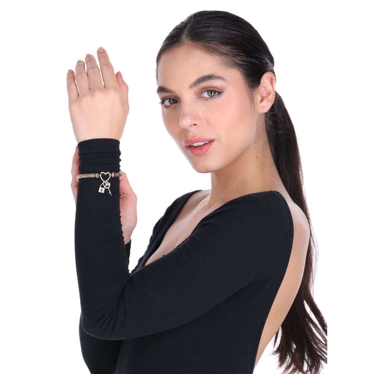 Box Collar Strech con Dije de Llave Nine West