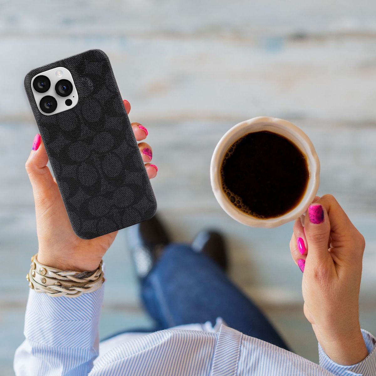 Funda iPhone 14 Pro Max negra slim warp