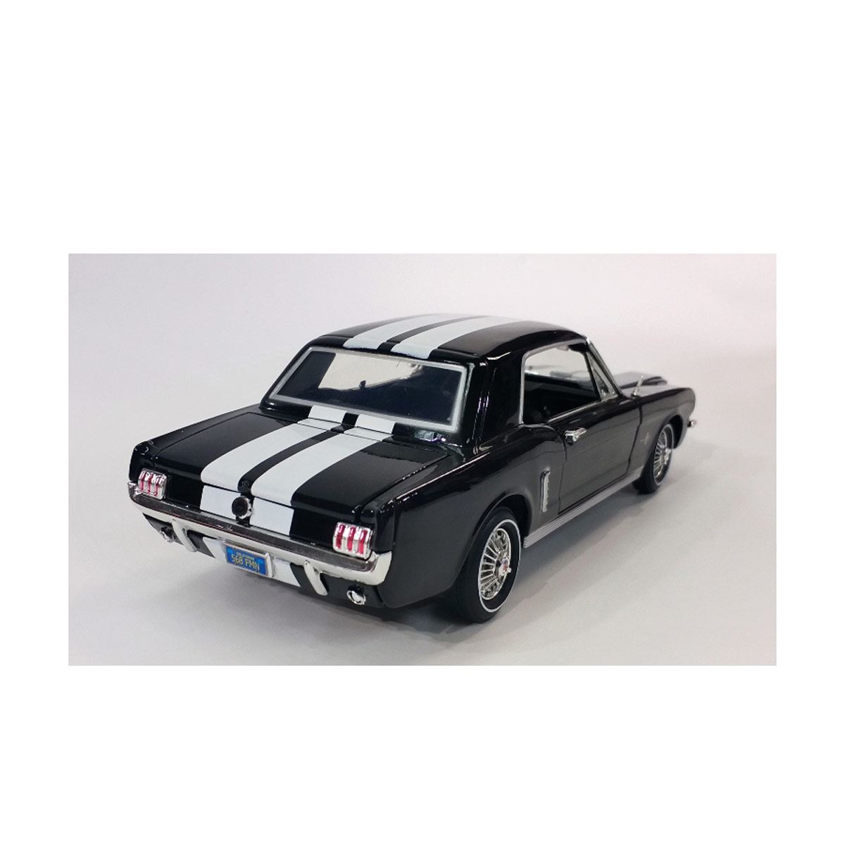 1:18 1964 1/2 Ford Mustang (Hardtop)