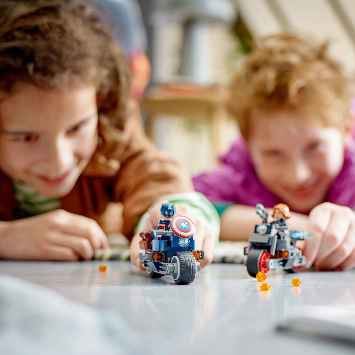 Motos de Black Widow y el Capitán América