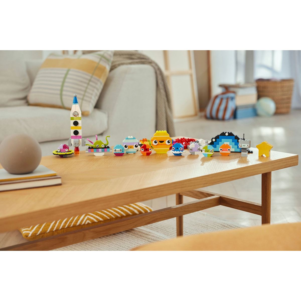 LEGO® Planetas Espaciales Creativos