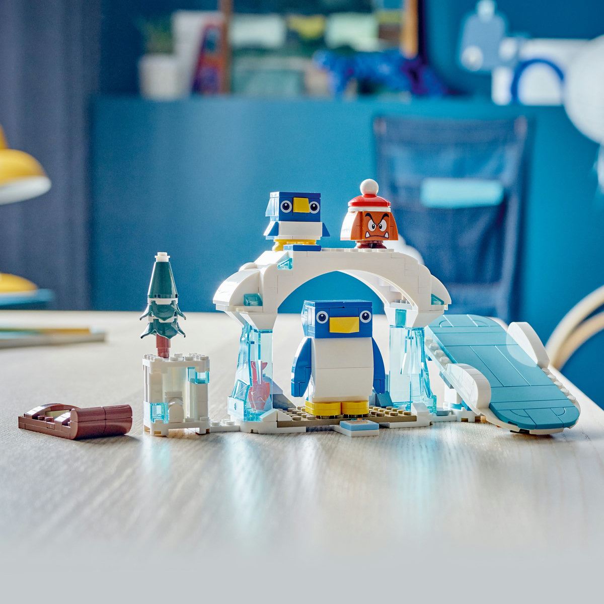 LEGO® Set de Expansión: Aventura en la nieve de la familia Pingüi