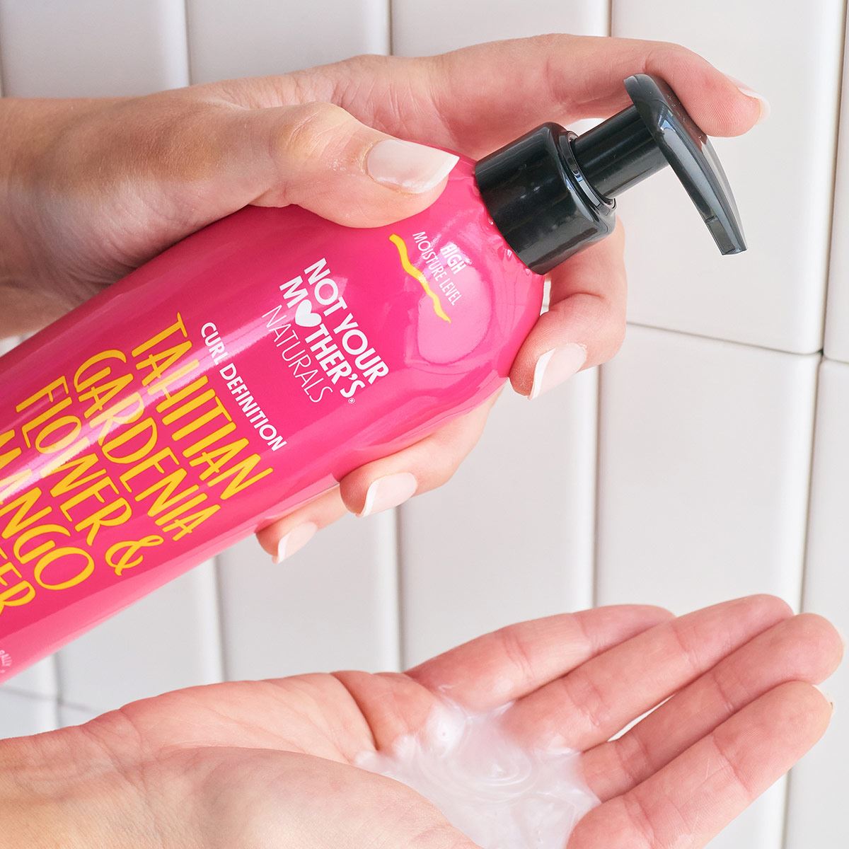 Shampoo para Rizos Not Your Mothers Mango/Gardenia 450ml