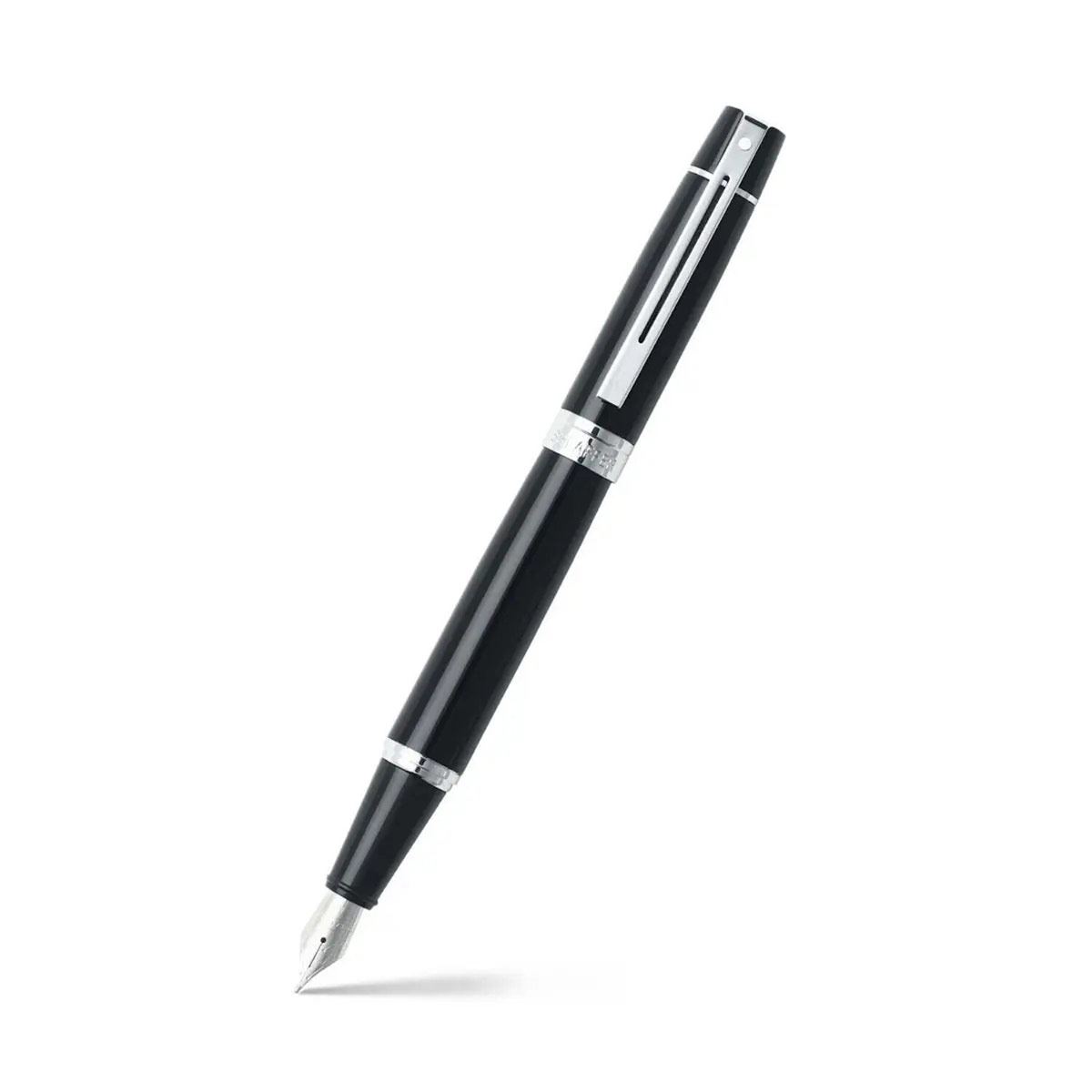 Pluma fuente  serie 300 negro brillante ct punto mediano Sheaffer