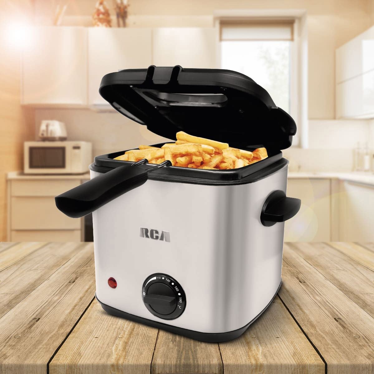 Mini Freidora Eléctrica RCA 1.5 Lts Color Plateado RC-DF2