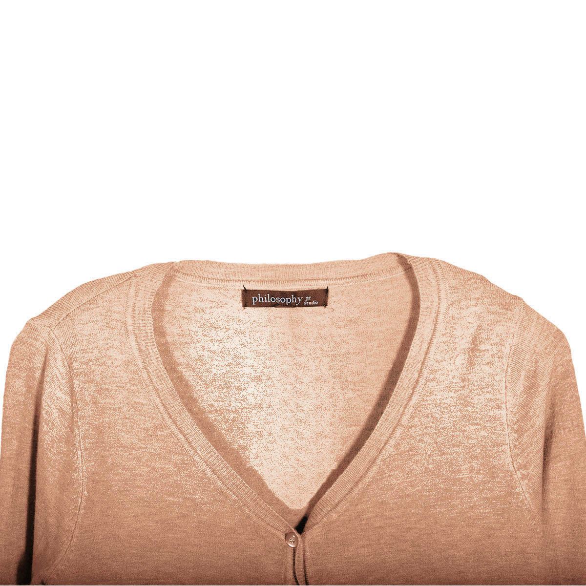 Suéter cárdigan liso con botones Philosophy talla mediano color cafe claro modelo XN31033