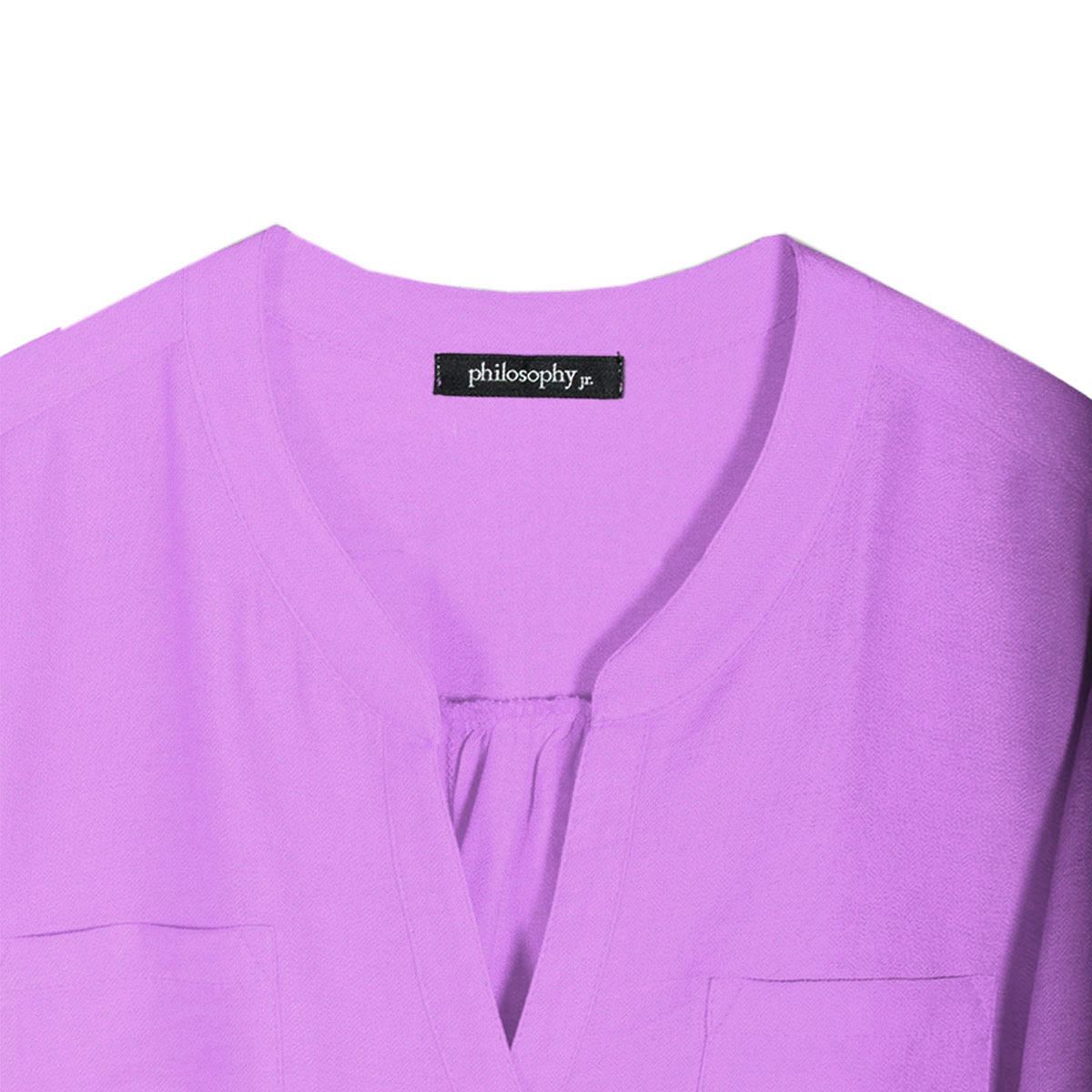 Blusa lisa para mujer con elevación en manga y botones Philosophy talla chica color morado claro modelo 11579