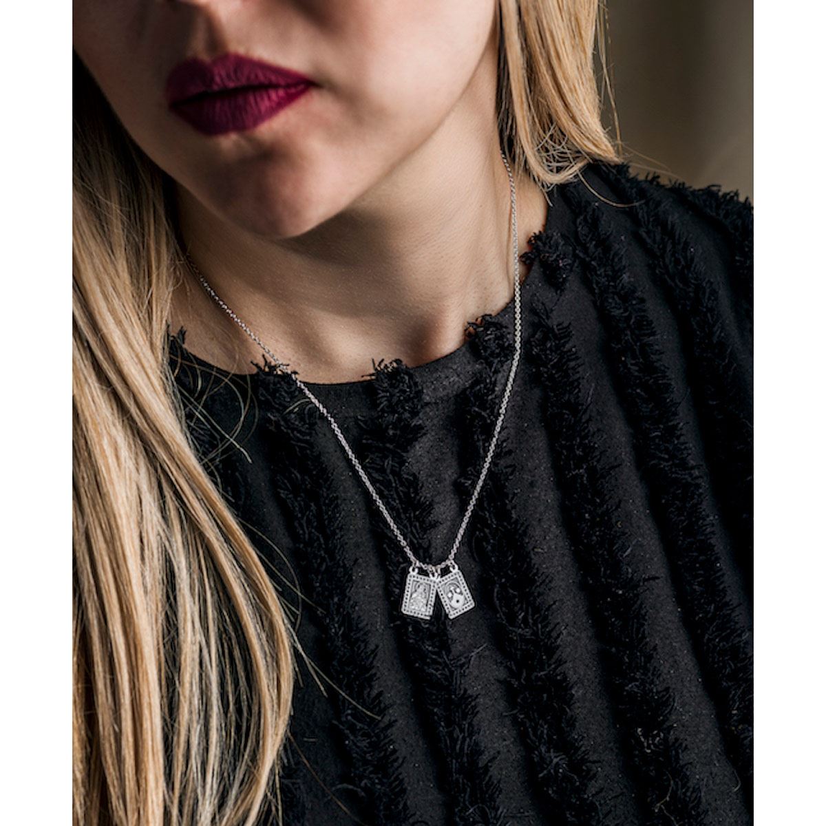 Escapulario de la Virgen del Carmen marco de circonias plata