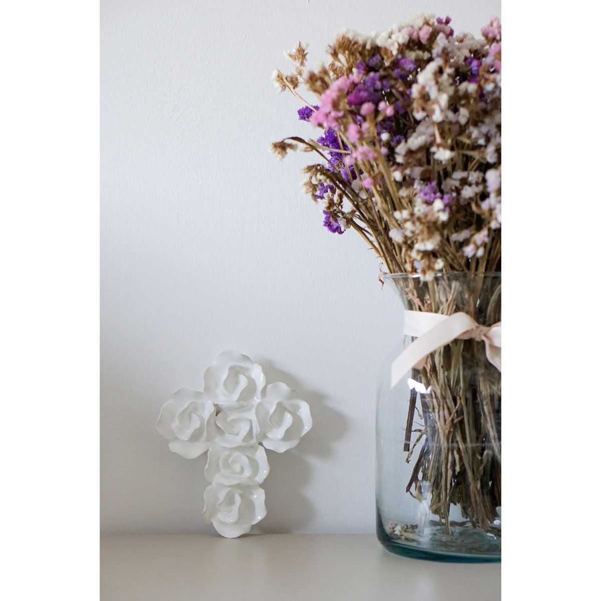 Cruz de cerámica MAE  flores tamaño chica