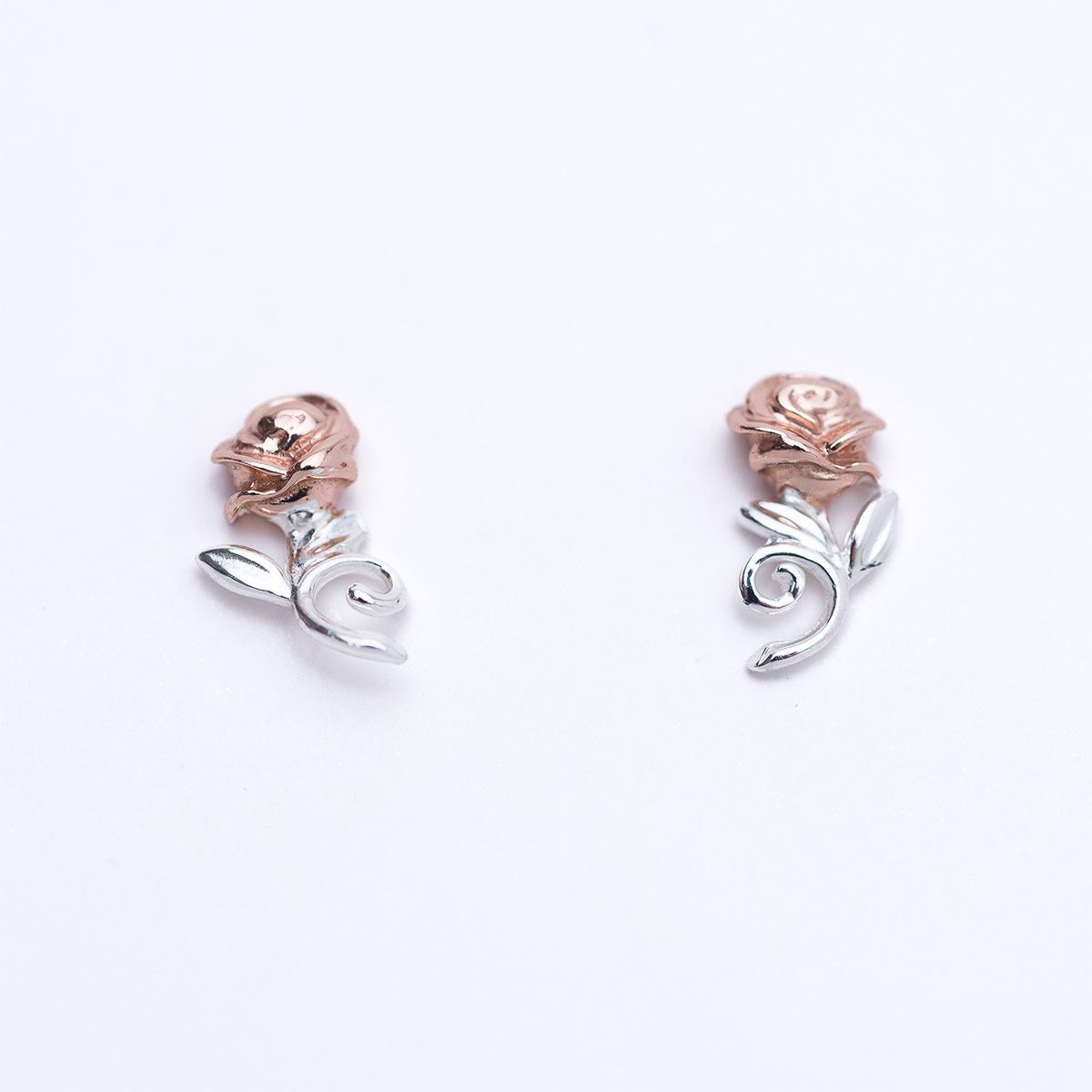 Aretes Bella y Bestia Rosa Plata.925 Disney