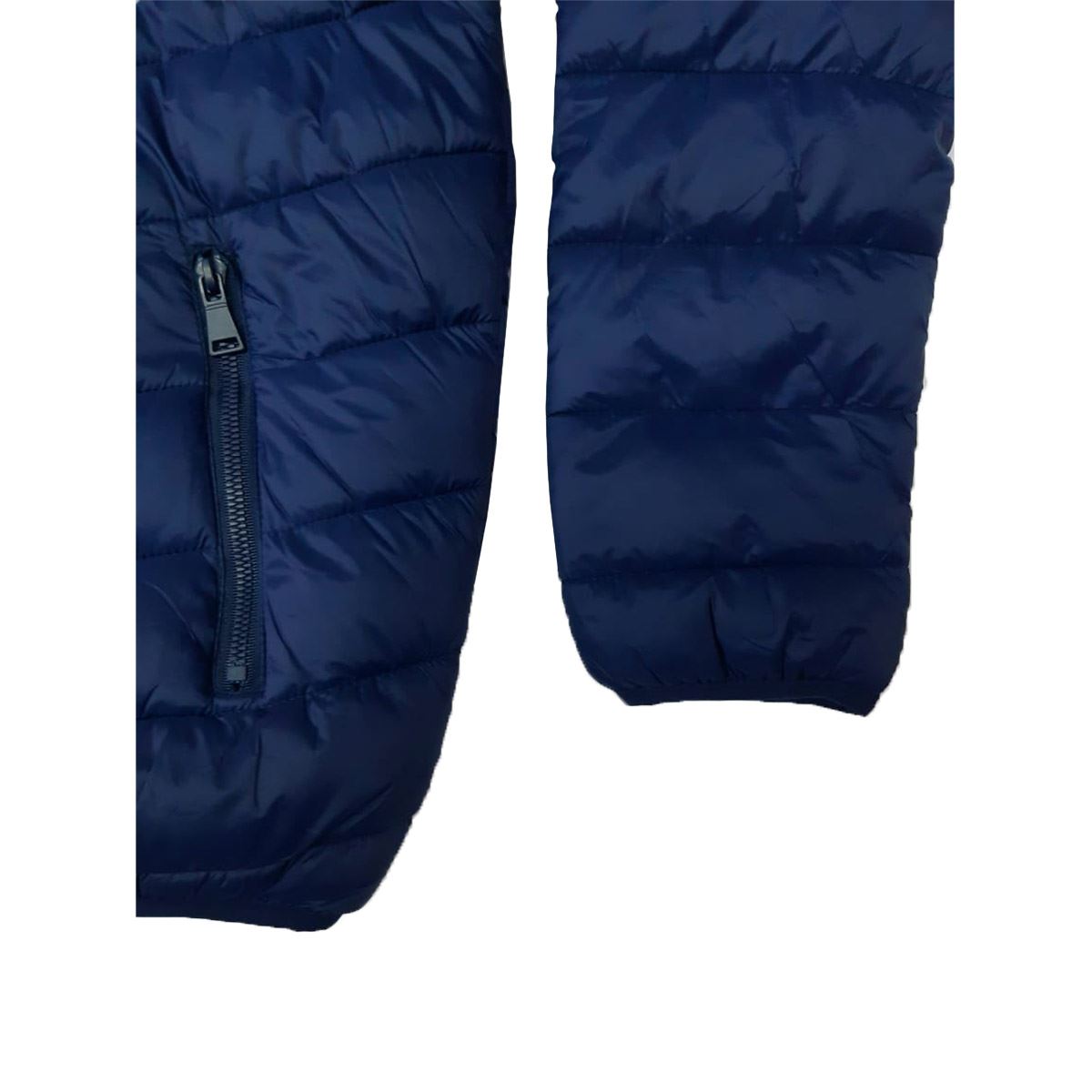 Chamarra U Sport negra capitonada CH para hombre