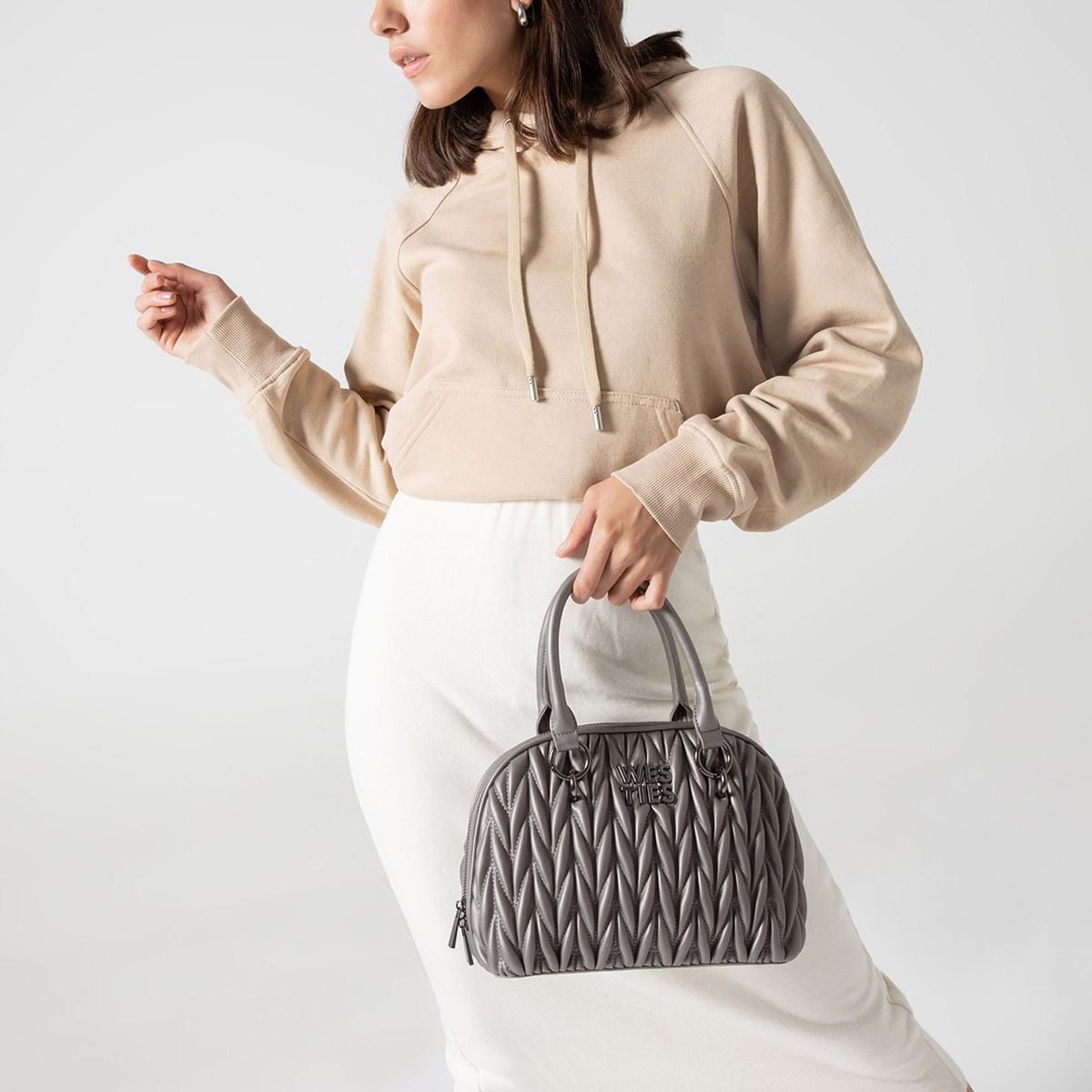 Bolsa Westies Satchel color café con negro