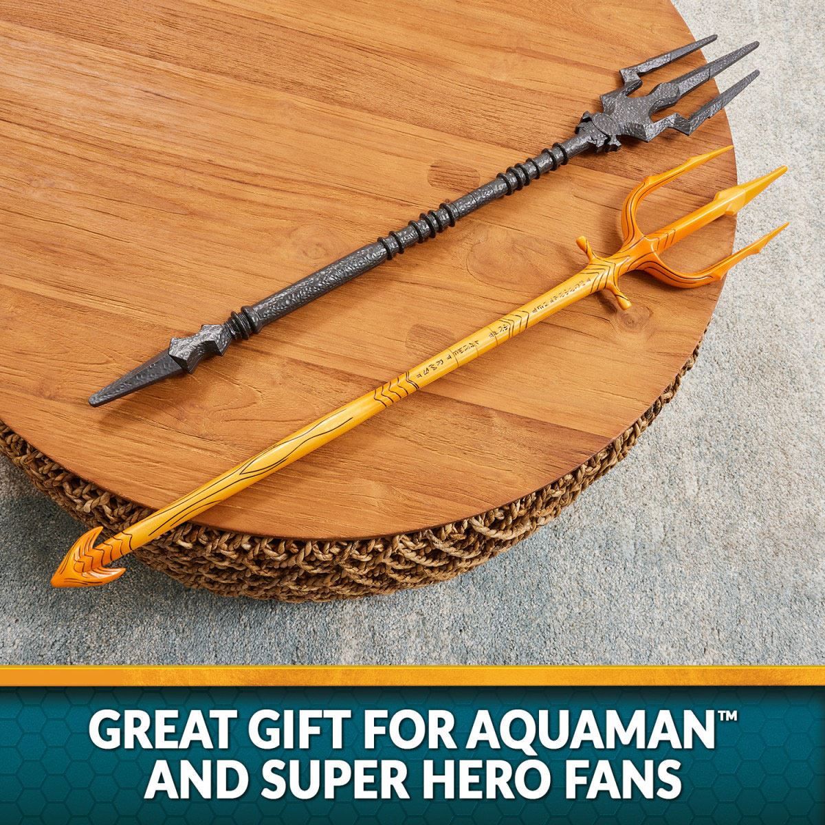 Set Tridentes Aquaman + Black Manta