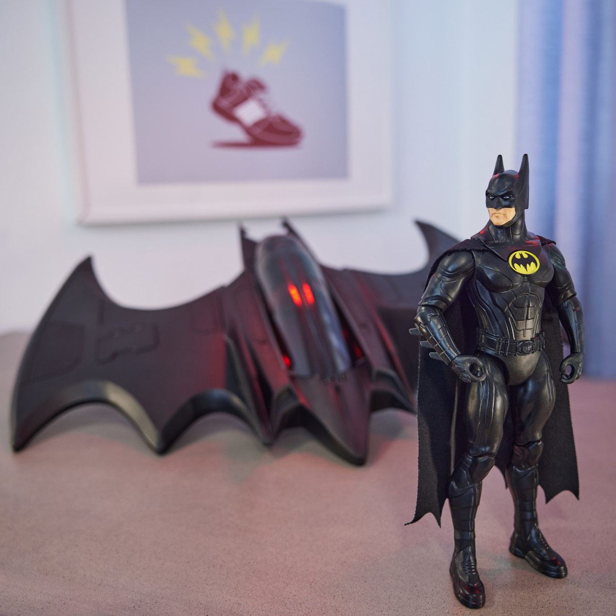 Batwing con Figura 12"
