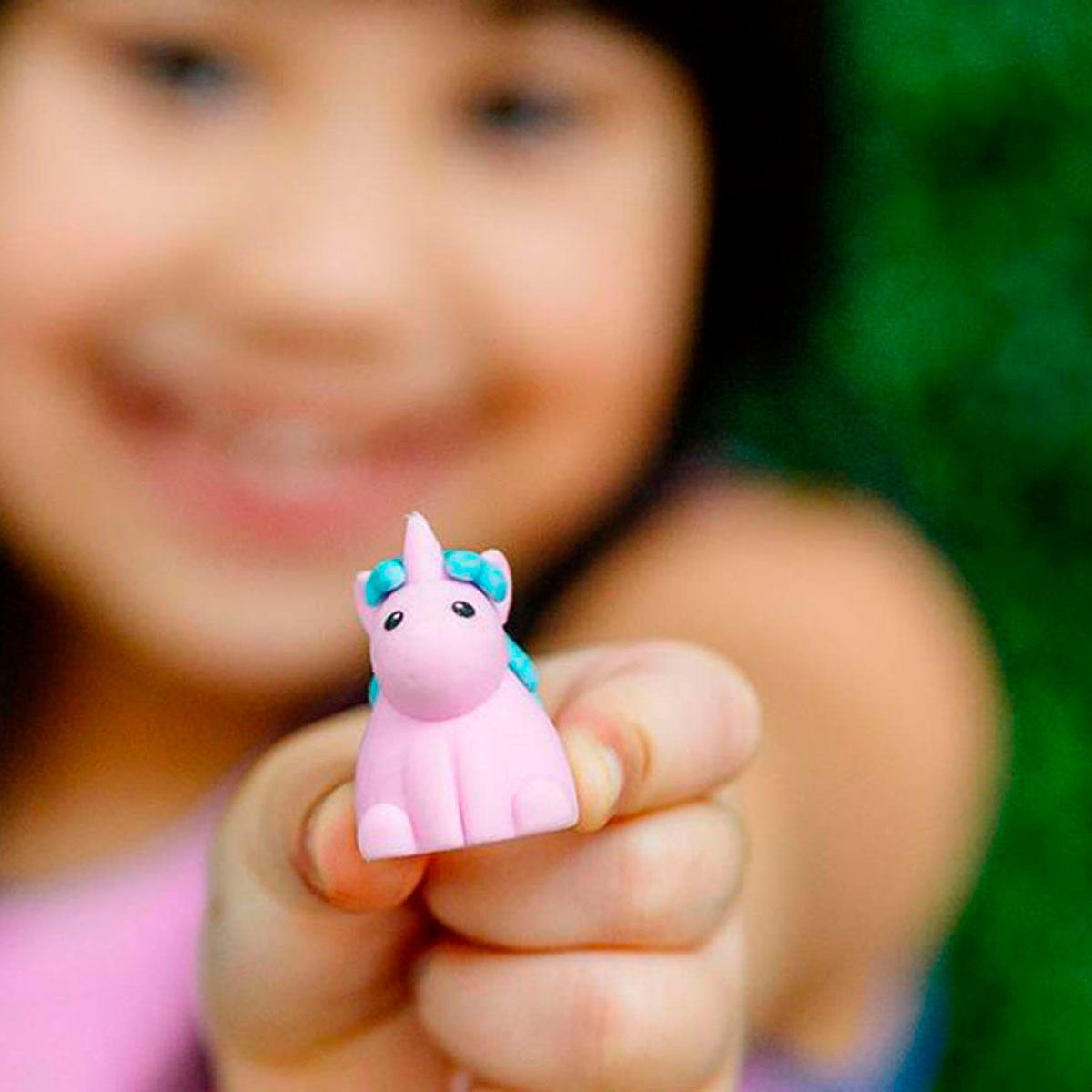 Gomas de Unicornio 4Pz Y De Arcoíris Ooly