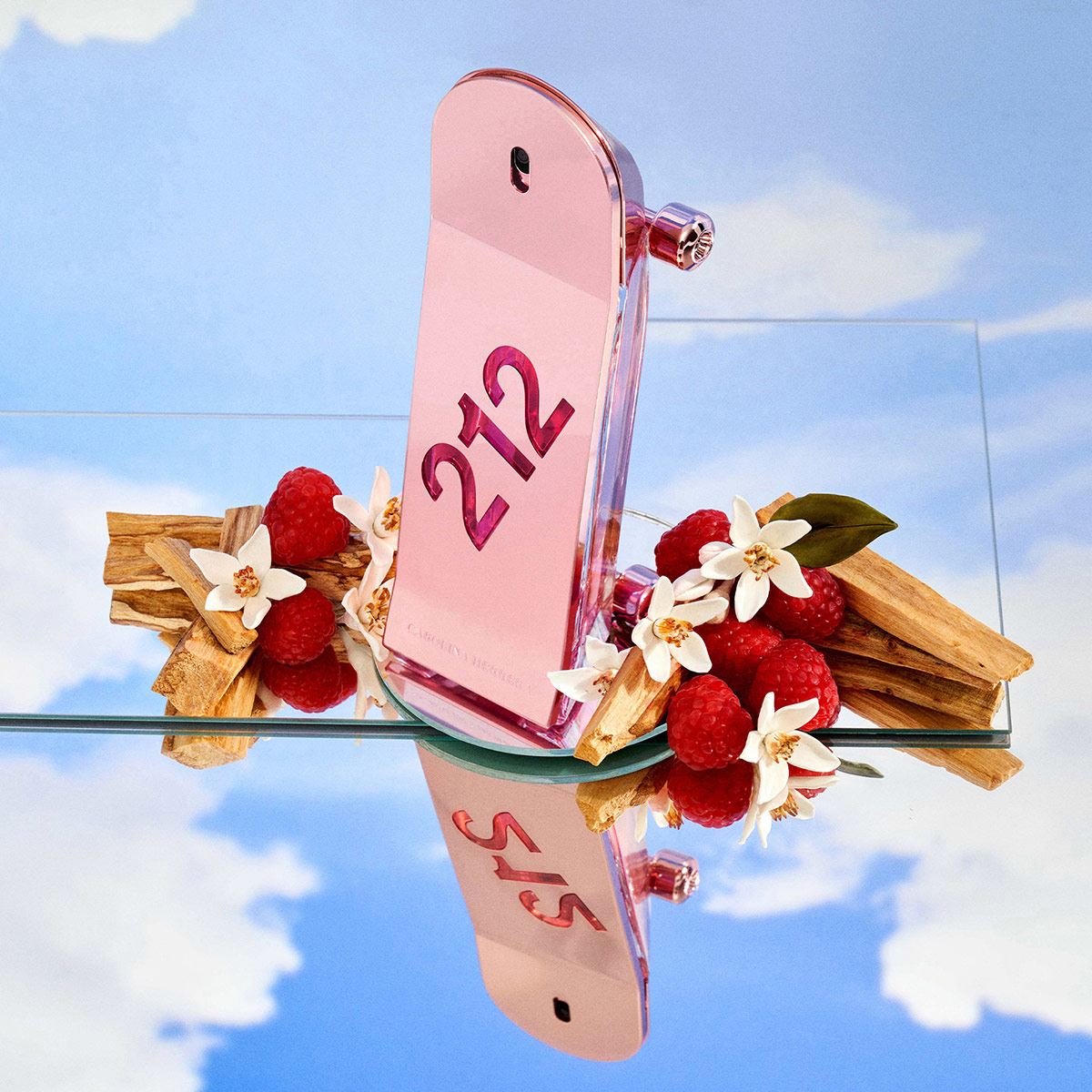 Carolina Herrera 212 Heroes For Her Set Para Dama Perfume EDP 80ML + Body Lotion 100ML + EDP 10ml