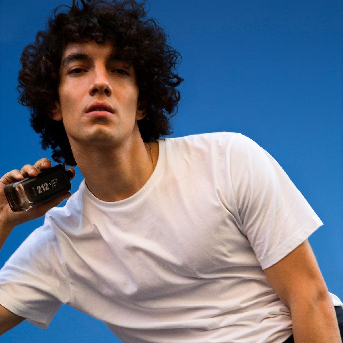 Carolina Herrera 212 VIP BLACK MEN Set Para Caballero Perfume EDP 100ML + Shower Gel 100ML + Perfume de Bolsillo