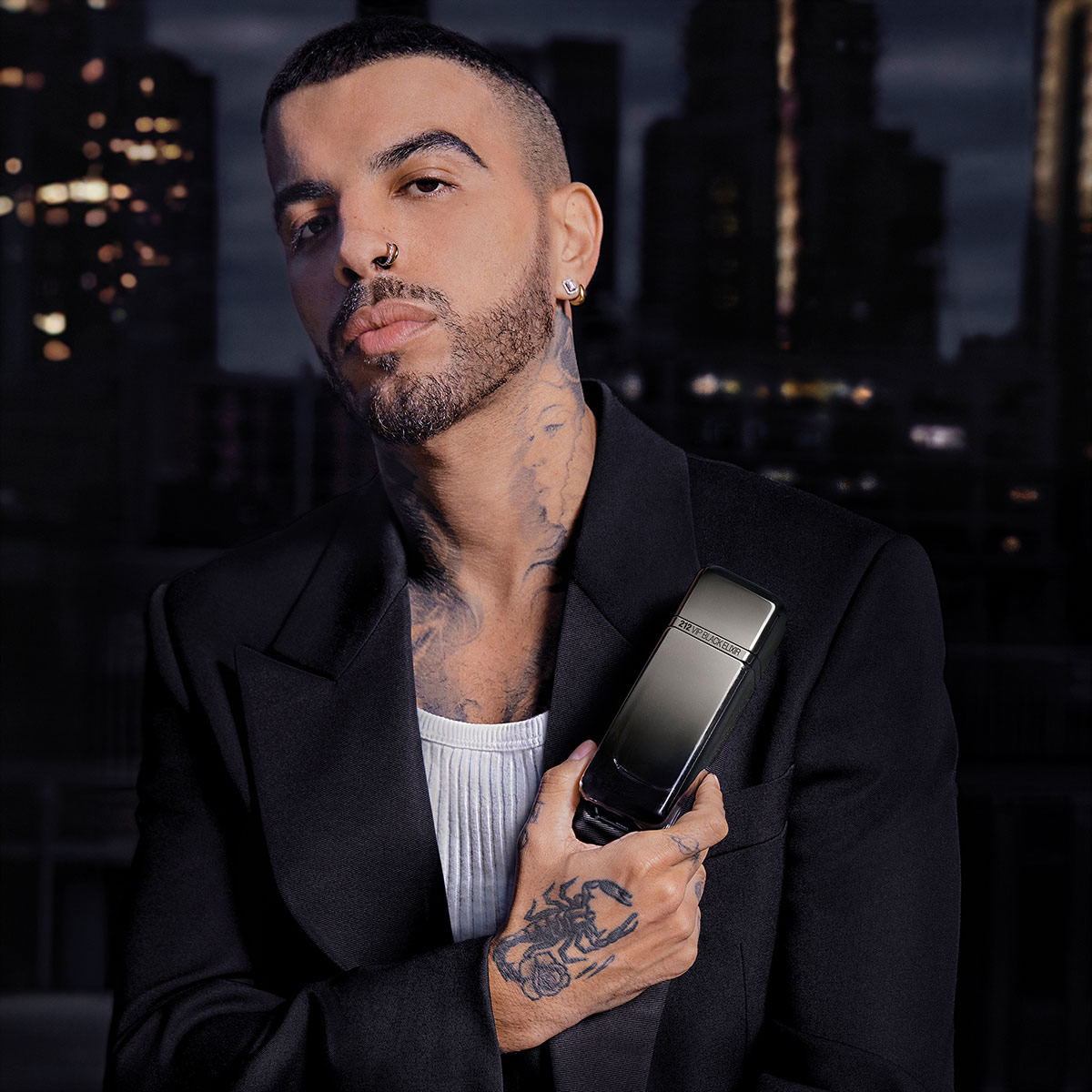 Fragancia Carolina Herrera 212 VIP Black Elixir Eau de Parfum 50 ml para Caballero