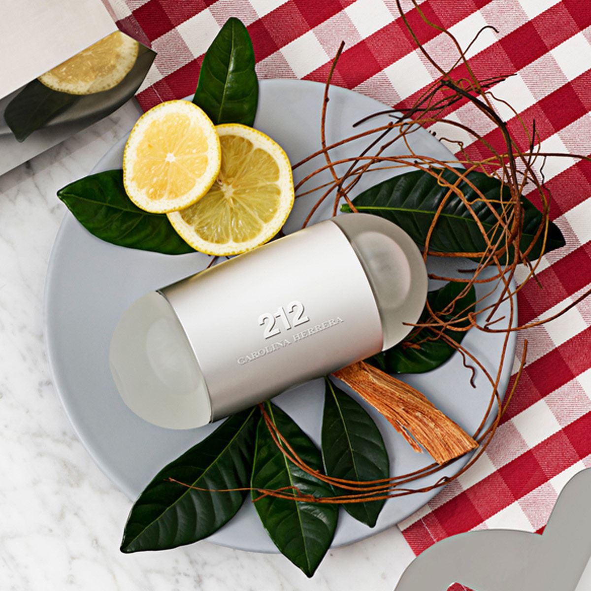 Fragancia Para Dama , Carolina Herrera 212 NYC EDT 100ML