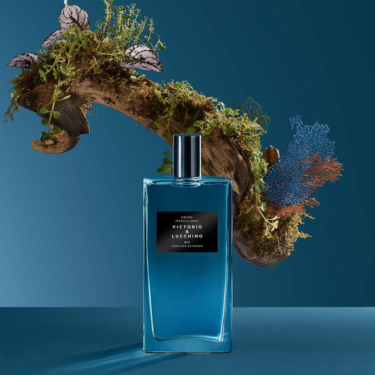 Victorio & Lucchino Agua Nº2 Frescor Extremo EDT 150ML Perfume Para Caballero