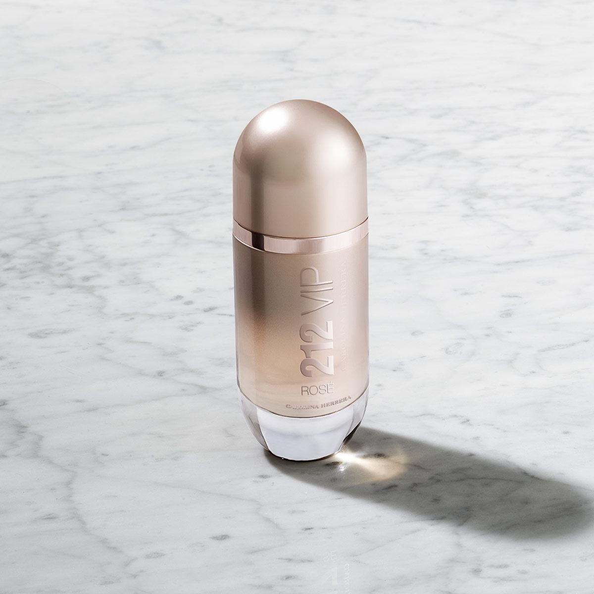 Fragancia para Dama 212 VIP Rosé Sport Collector Carolina Herrera