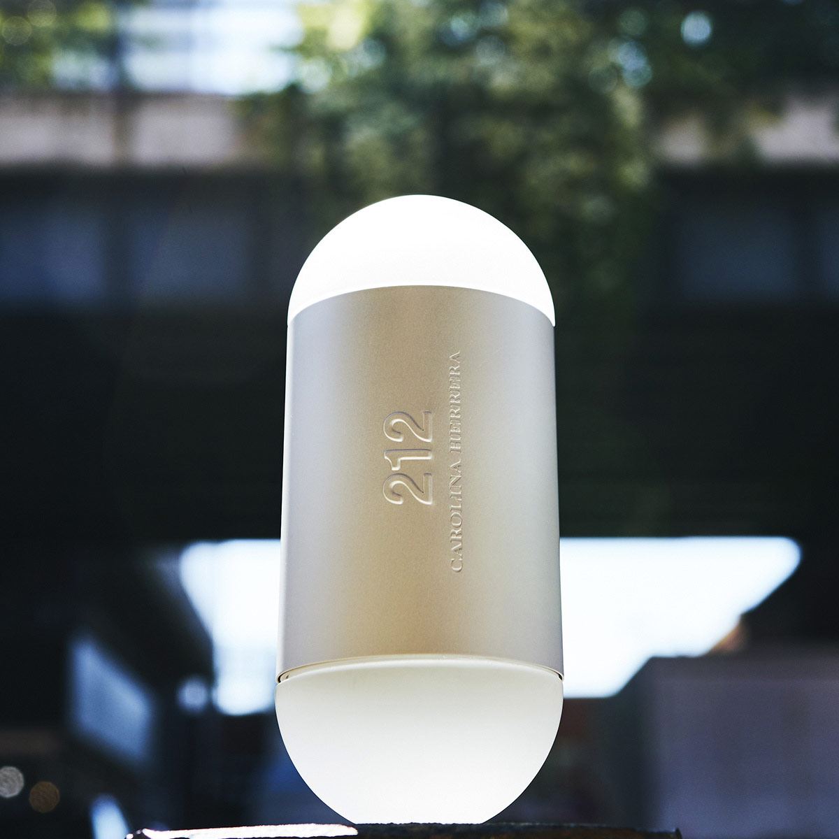 Fragancia para Dama 212 NYC Sport Collector Carolina Herrera
