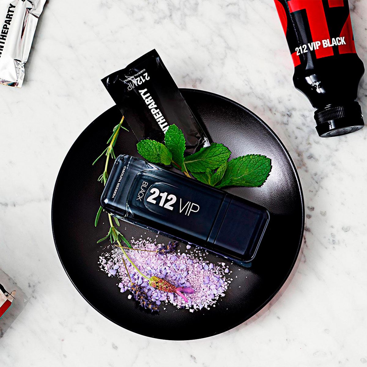 Set para caballero, Carolina Herrera, 212 VIP BLACK, EDP 100ML + Shower gel 100 ML