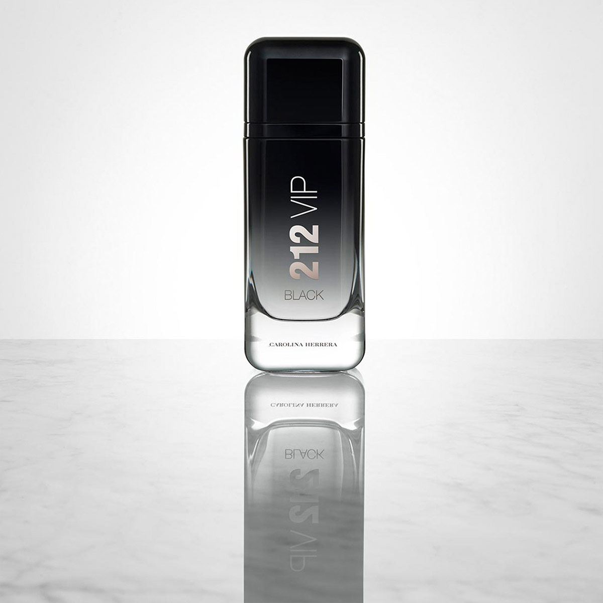 Set para caballero, Carolina Herrera, 212 VIP BLACK, EDP 100ML + Shower gel 100 ML