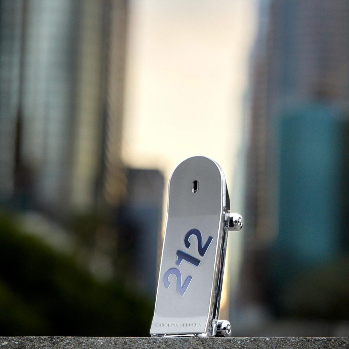 Fragancia para Caballero, Carolina Herrera, 212 Héroes, EDT, 90ML