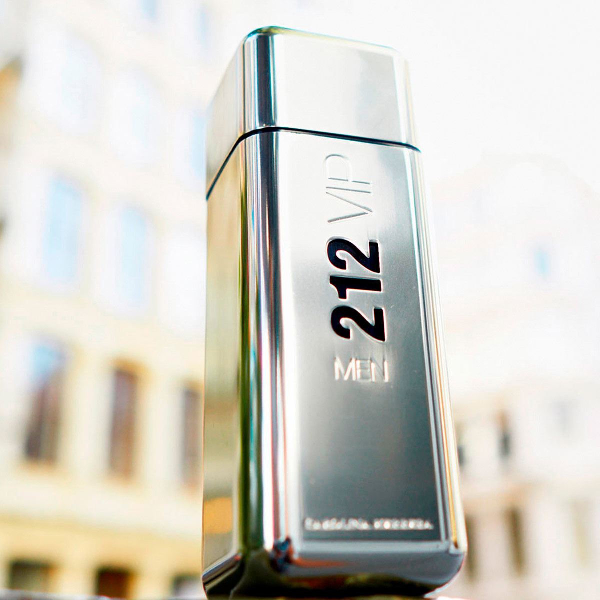 Carolina herrera 212 online vip hombre 100 ml