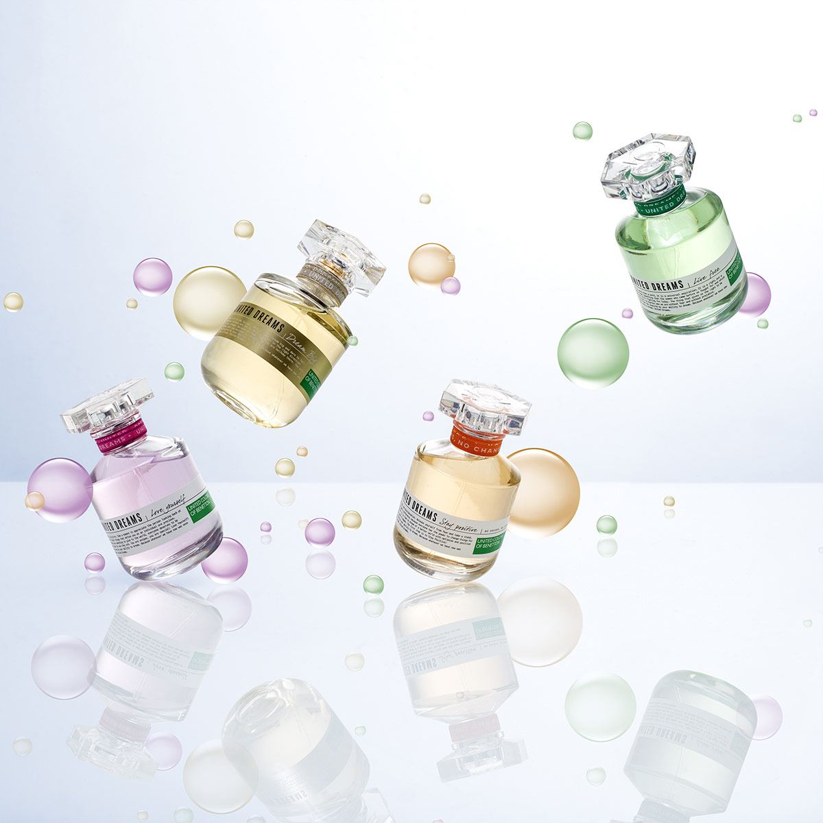 Set para dama, Benetton, United Dreams Live Free, EDT 80 ml + Desodorante 150 ml + Body Lotion 75 ml + Travel Spray 10 ml