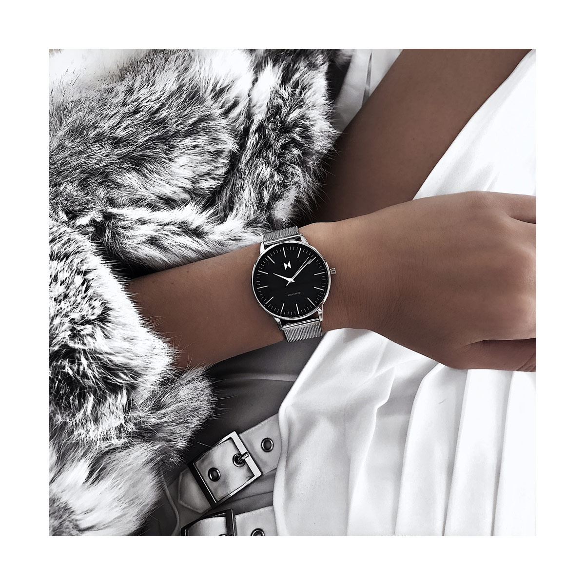 Reloj MVMT Boulevard Plata Para Dama