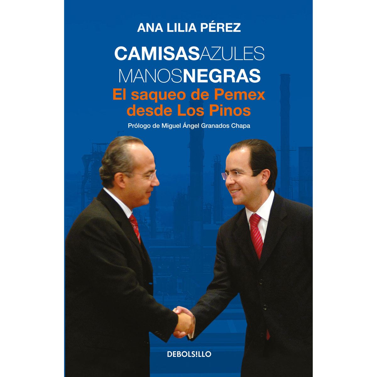 Camisas azules. manos negras