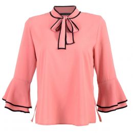 Blusa Lisa Con Vivos Apostrophe