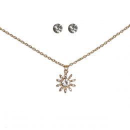 Set Dorado De Collar Y Aretes Con Dije De Margarita