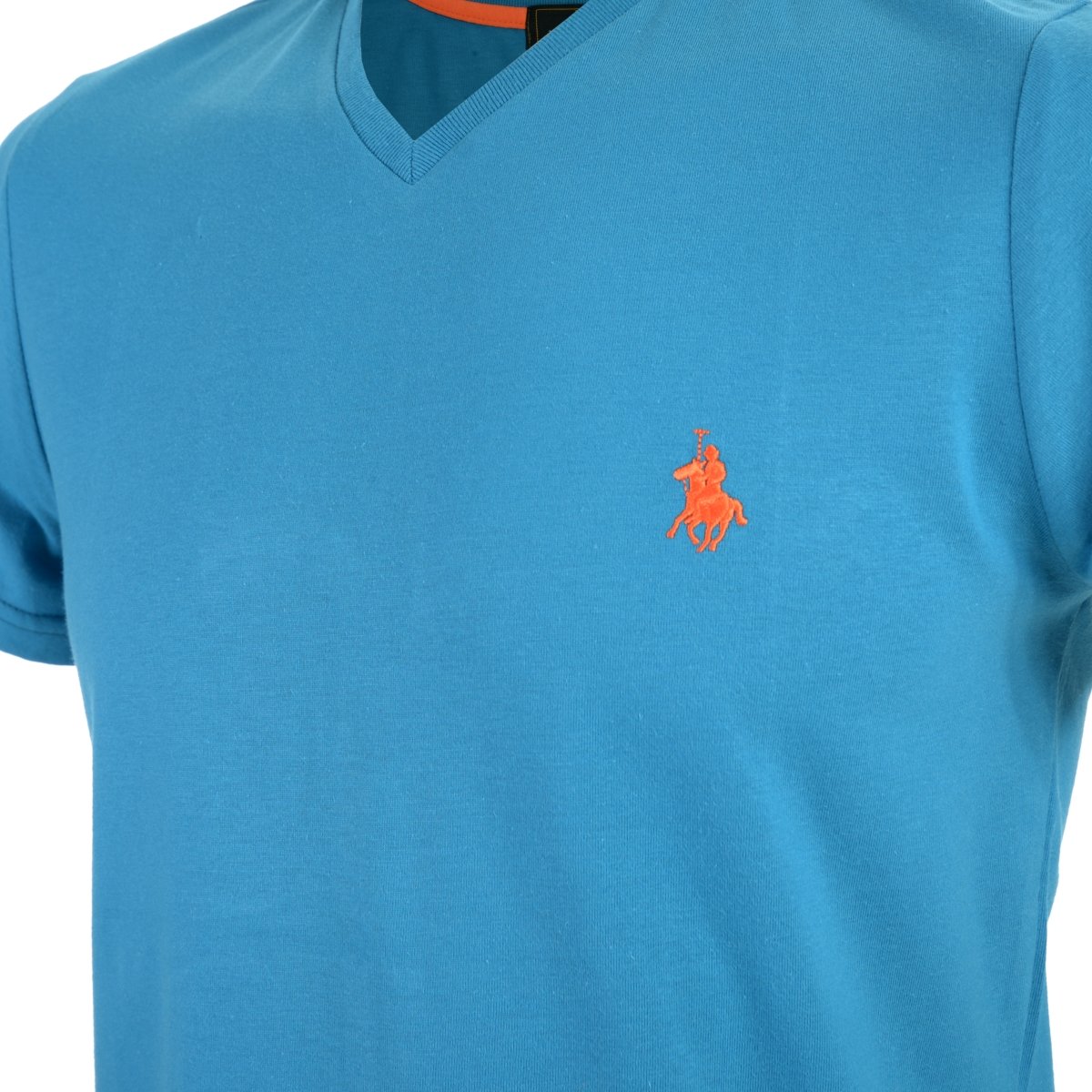 Playera Cuello V Polo Club