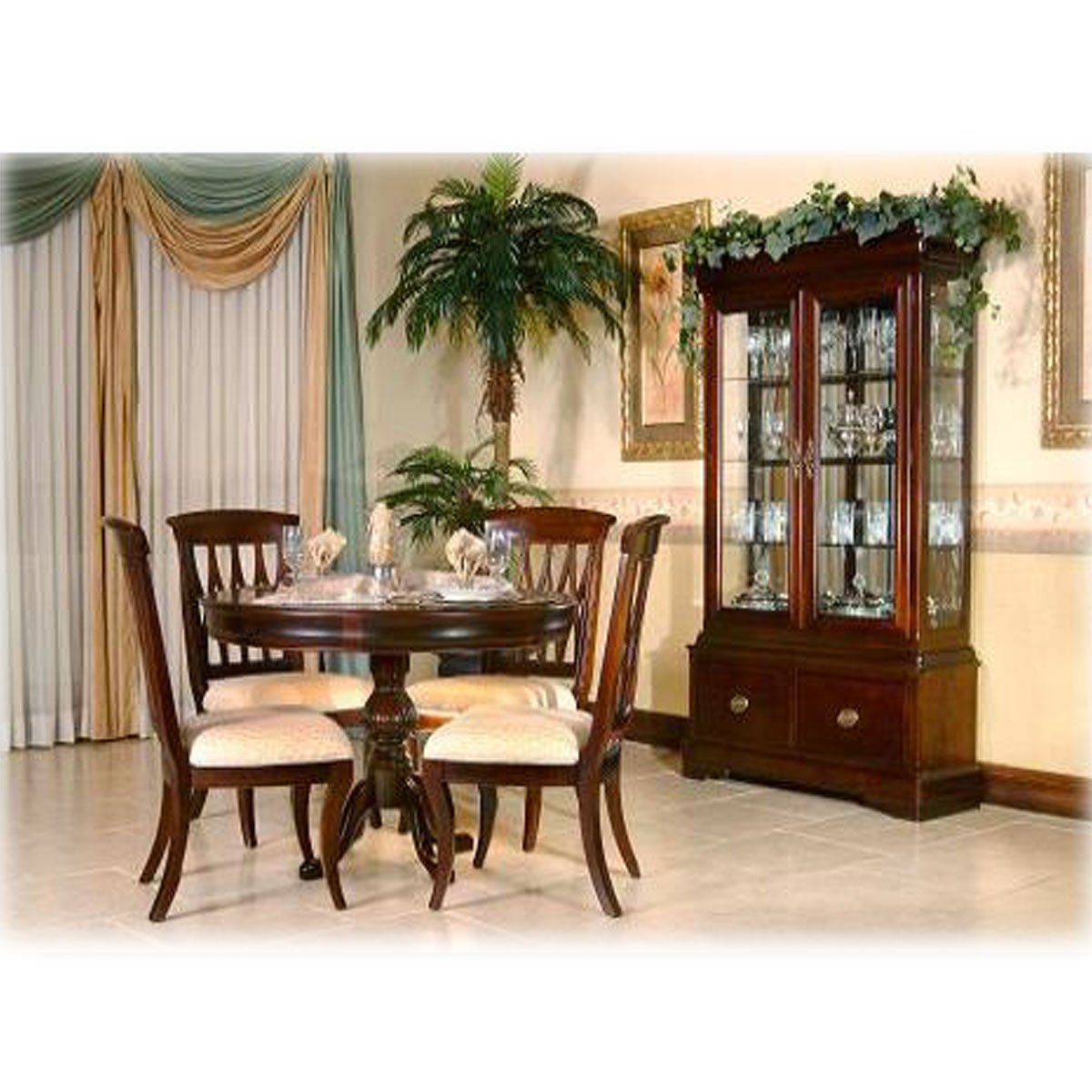 Comedor Inglés Jr: Mesa - 4 Sillas - Buffet/vitrina Varios