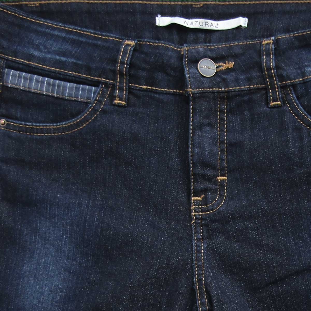 Jeans Corte Recto Detalle en Bolsas Natural