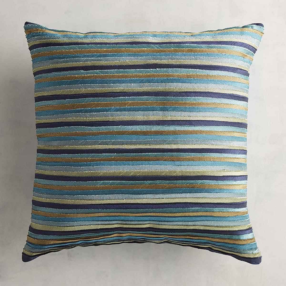 Coj&iacute;n Cool Stripe Pier 1 Imports